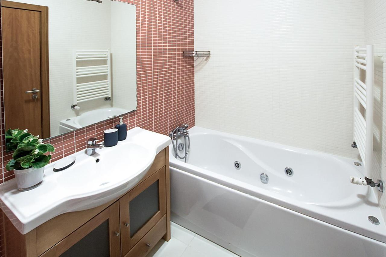 Photo House - Bairro Calmo No Centro De Apartment Aveiro